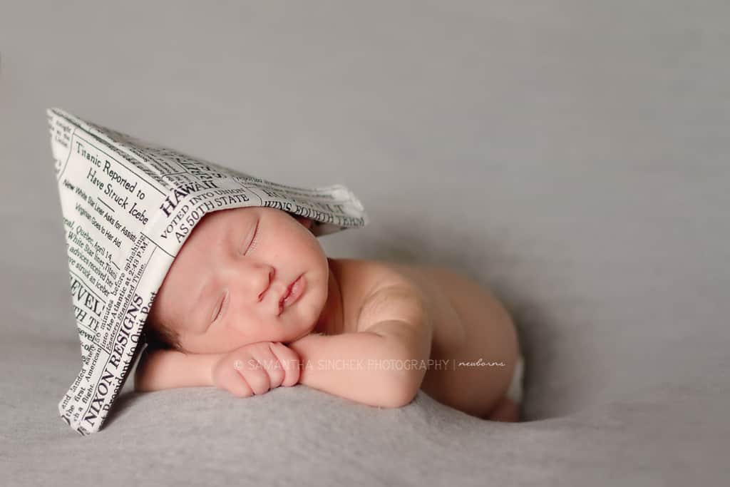 newborn pictures in cincinnati ohio with samantha sinchek