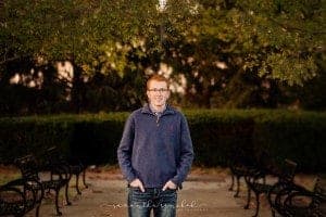 samantha sinchek photography takes cincinnati senior picture