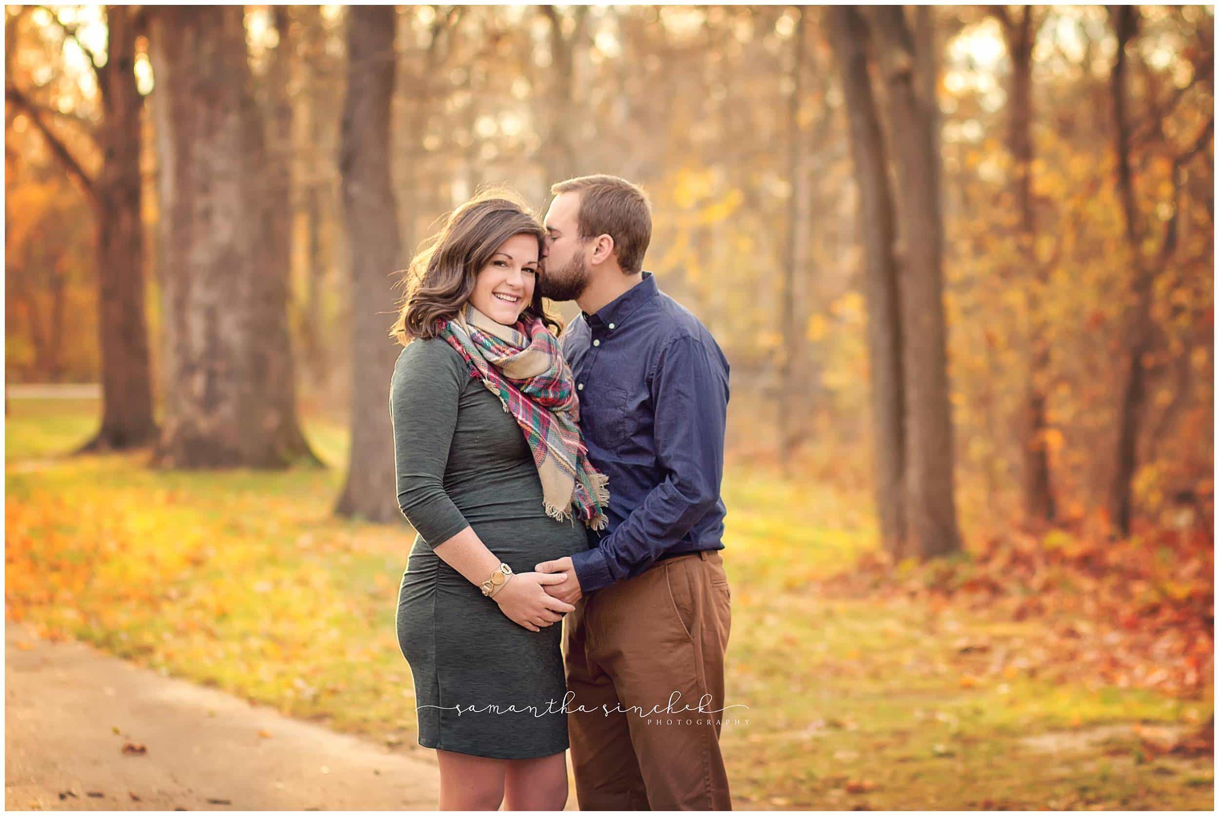 gorgeous baklit maternity session at sharon woods with samantha sinchek photography cincinnati