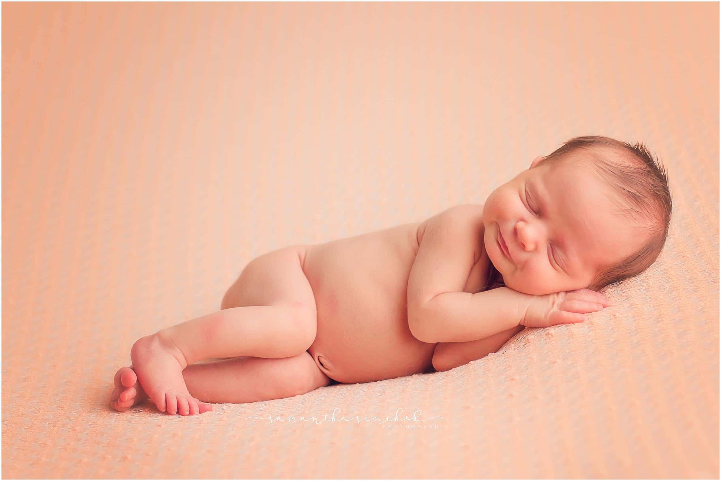 newborn photographer in cincinnati samantha sinchek baby happy