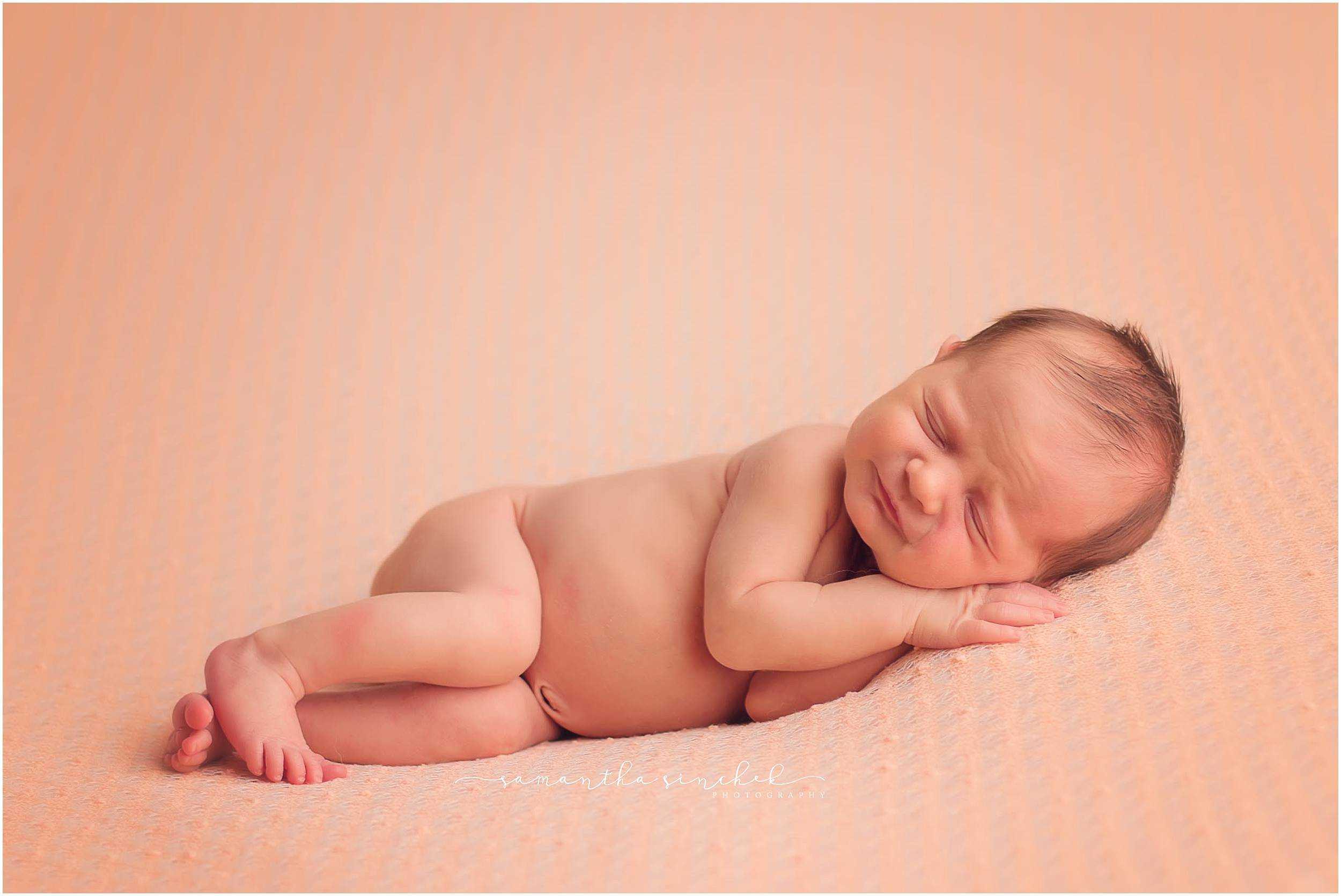 newborn photographer in cincinnati samantha sinchek baby sad
