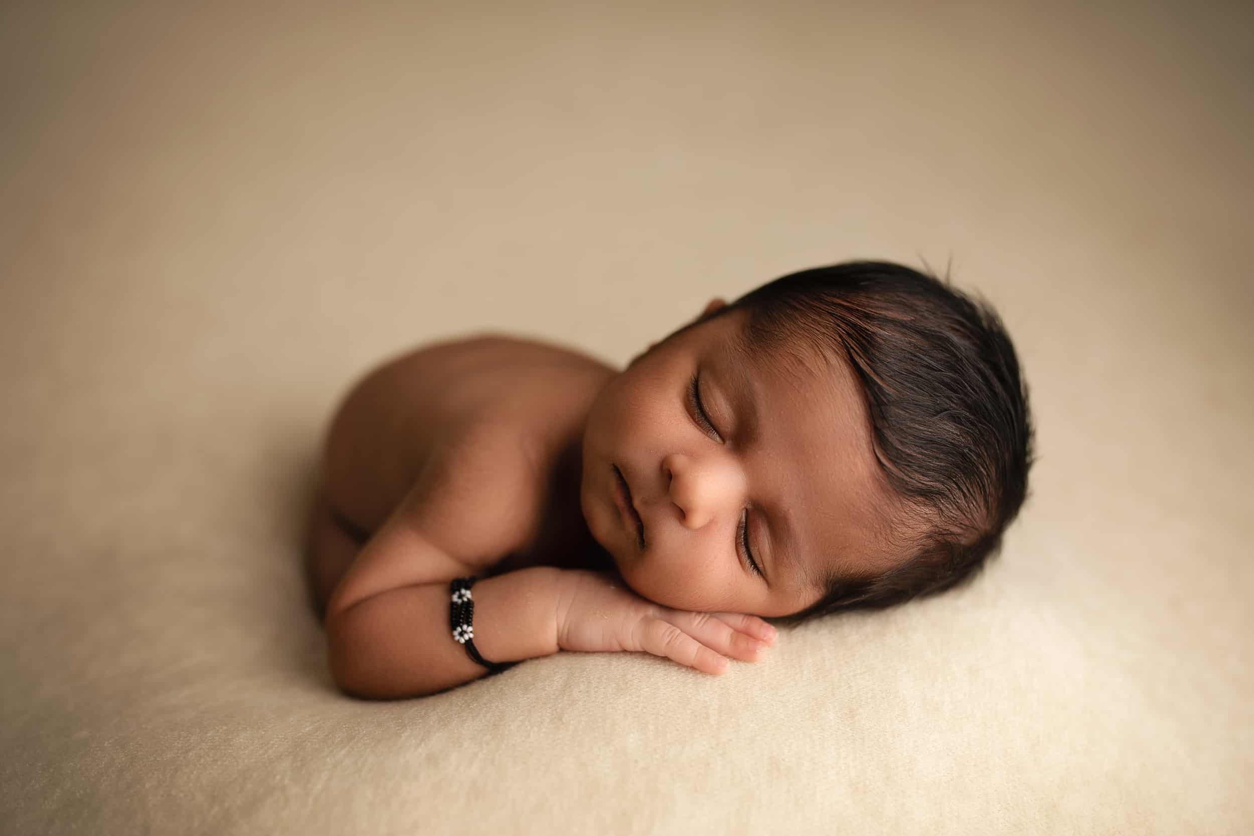 best cincinnati newborn photographer Samantha Sinchek photography