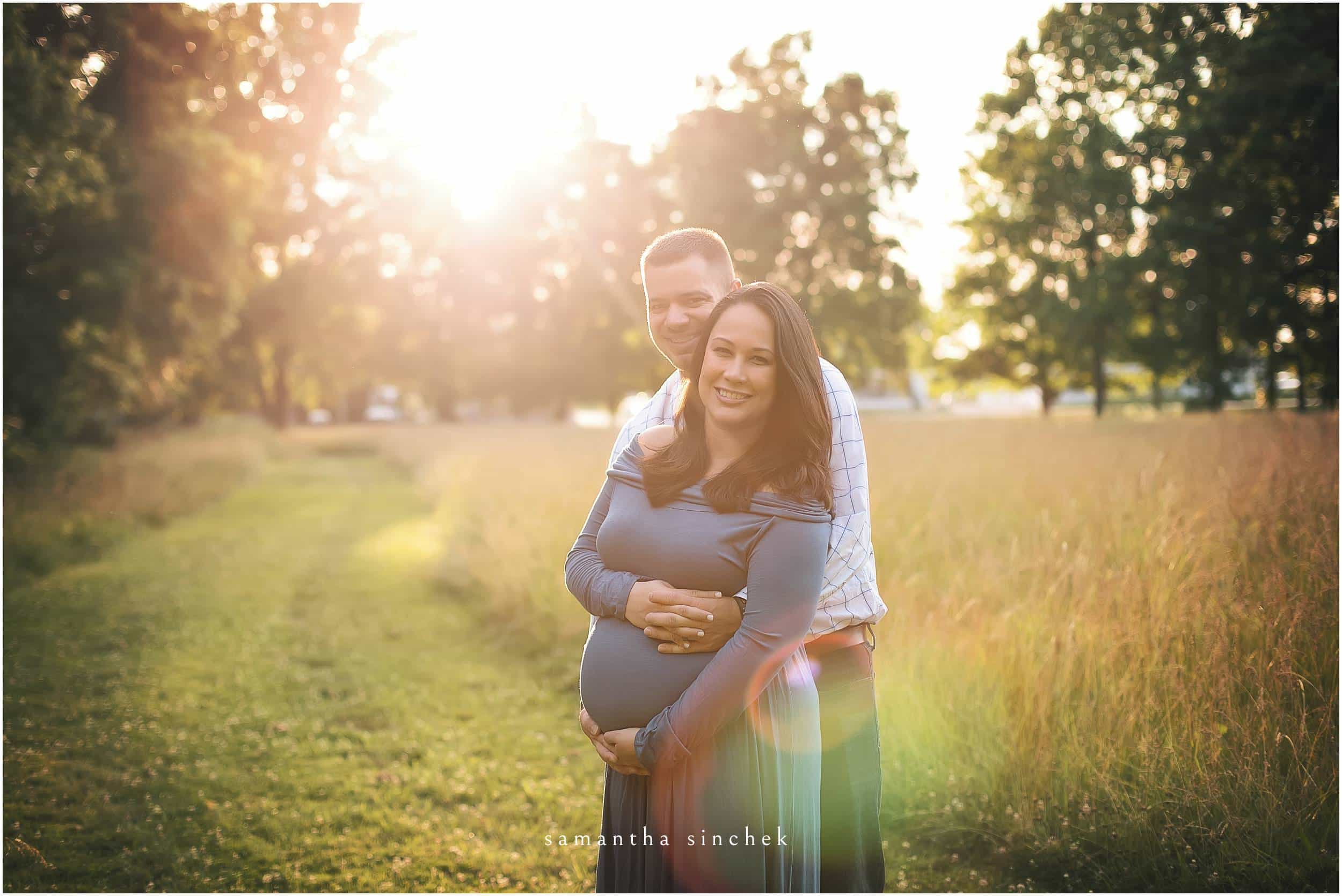 maternity pictures at sharon woods with samantha sinchek photography of CINCINNATI Ohio