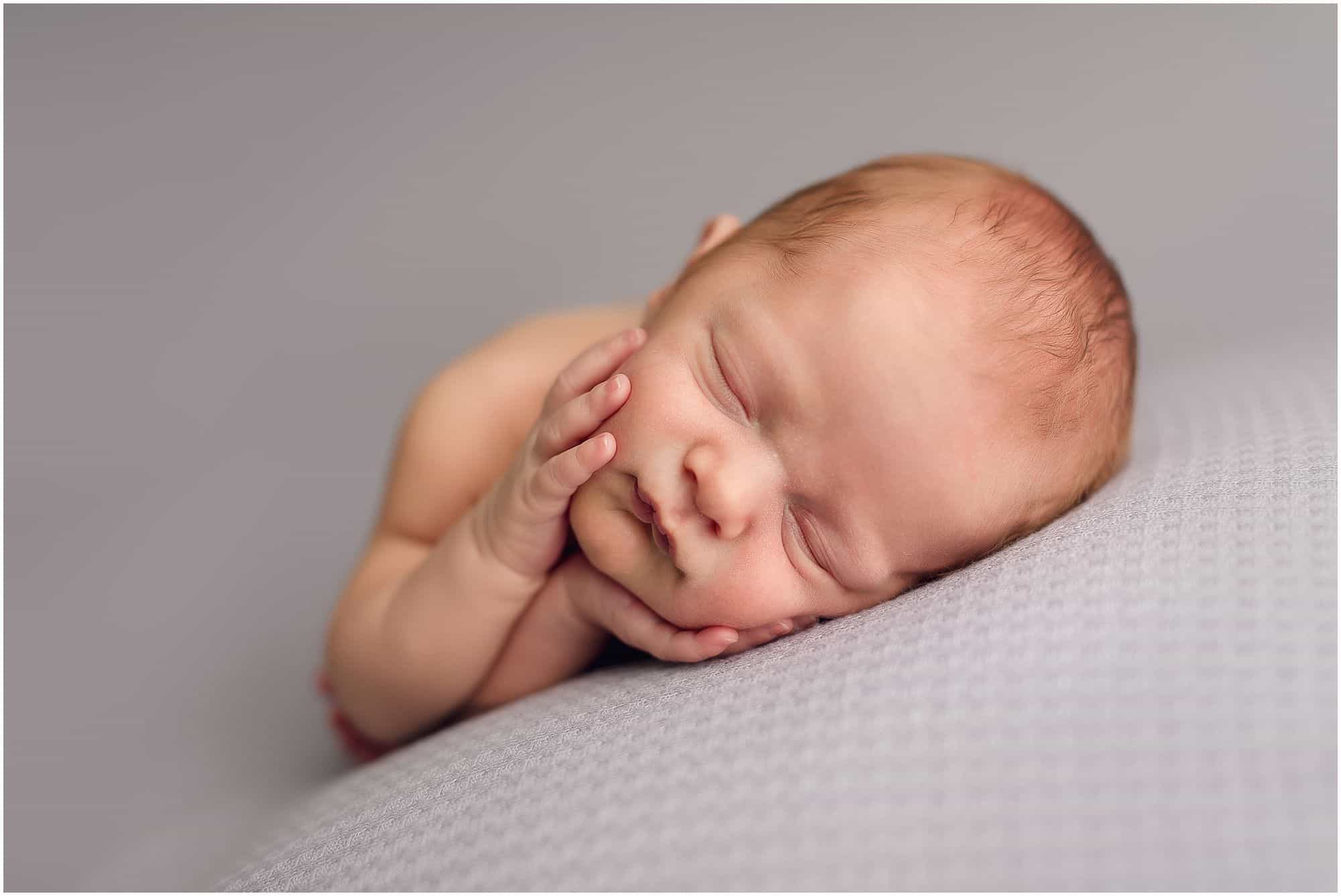 cincinnati photographer Samantha sinchek newborn boy at loveland ohio studio