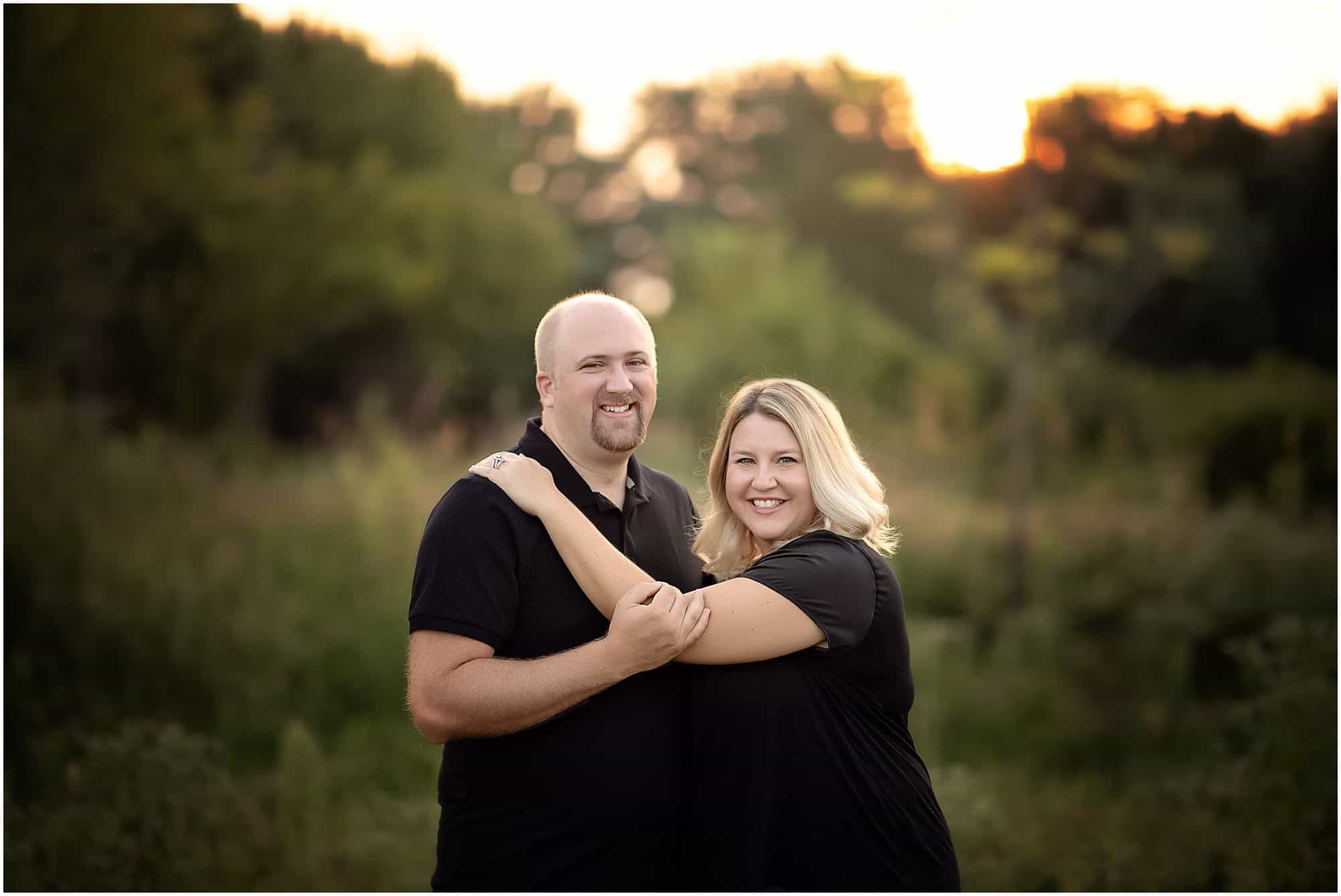 beautiful family session at summit park in blue ash, ohio with Samantha Sinchek photography