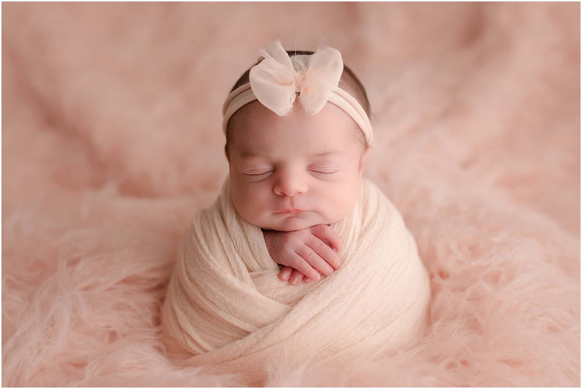 cincinnati newborn photographer samantha sinchek photography