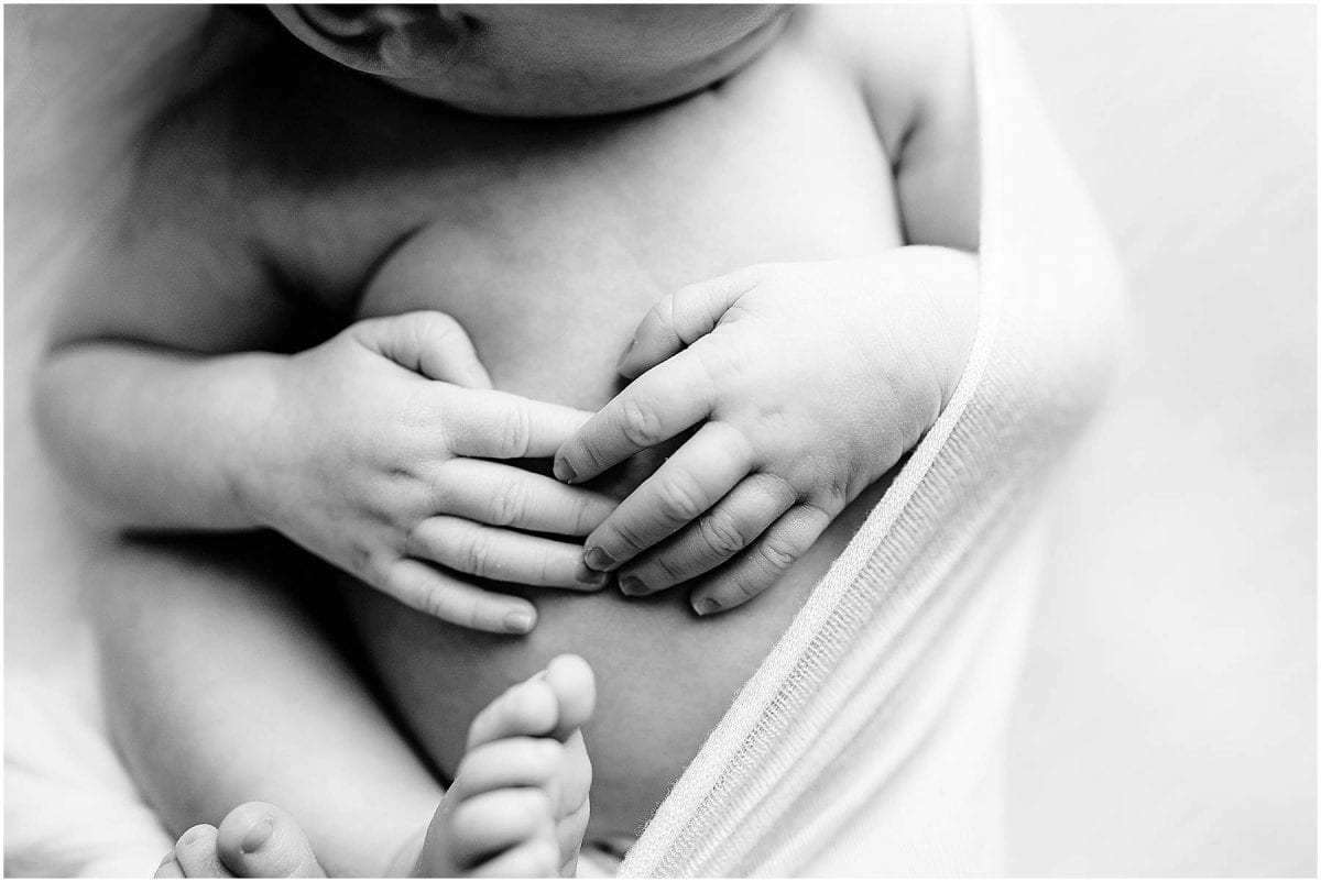 cincinnati newborn photographer 2022 samantha sinchek 0011