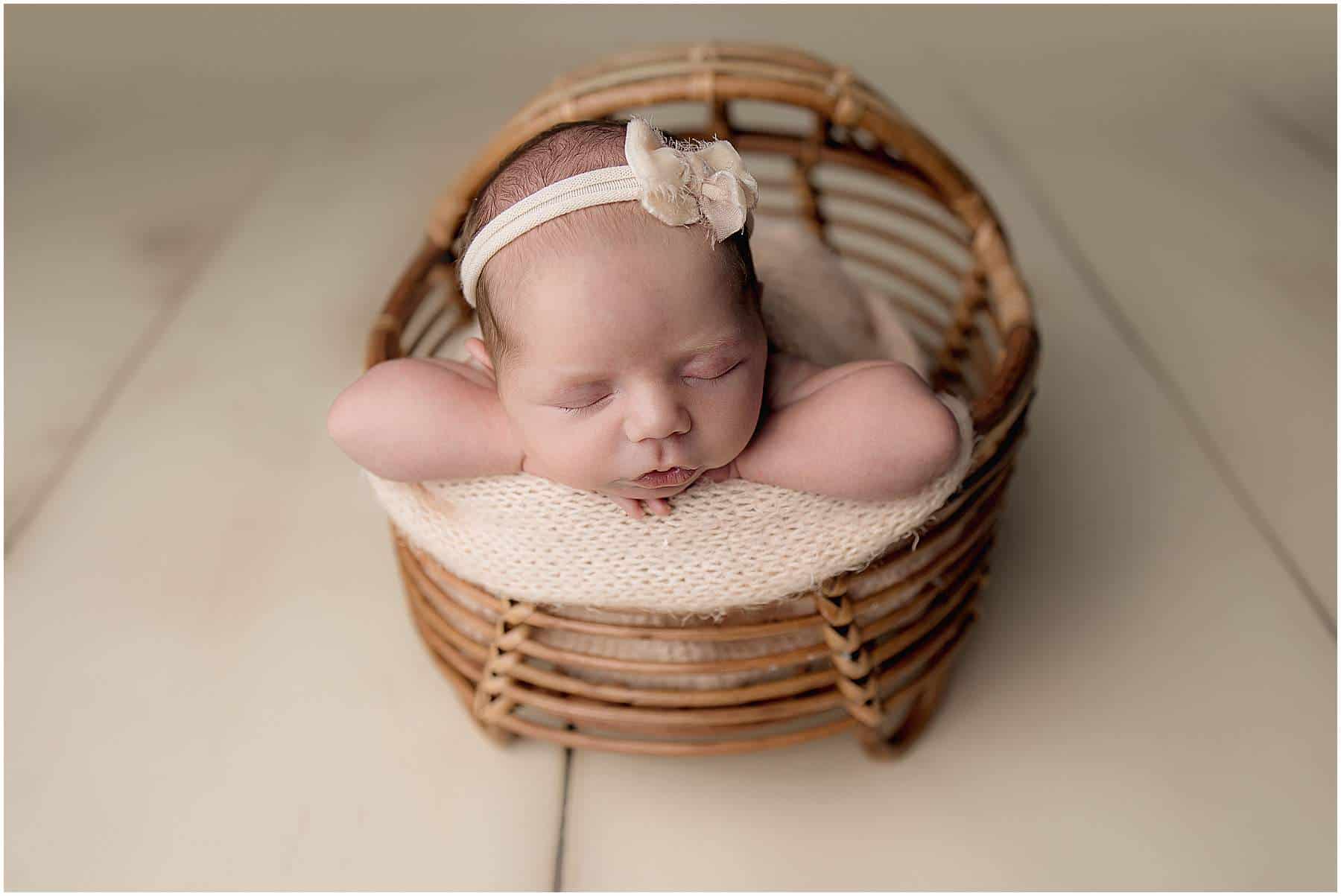 cincinnati newborn photographer 2022 samantha sinchek 0016