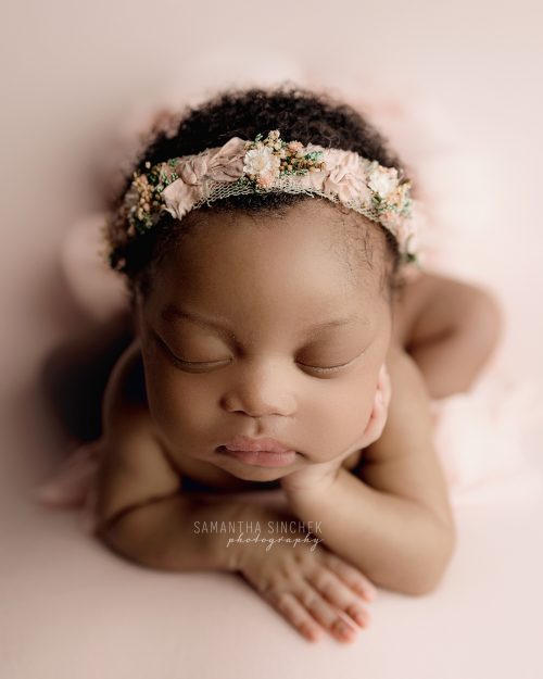 best-cincinnati-newborn-photographer-sinchek-pink-zara-2022